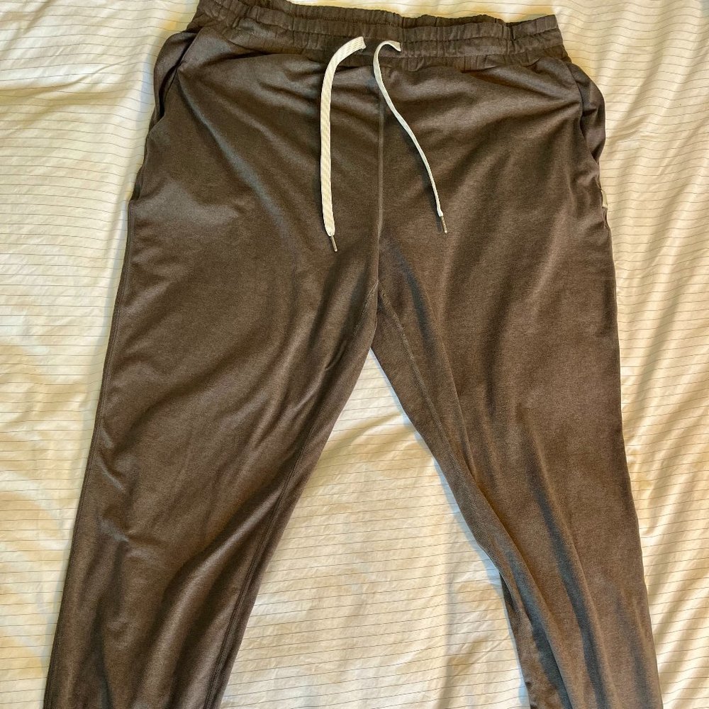 Vuori Performance Joggers - Heathered Mushroom - Size L